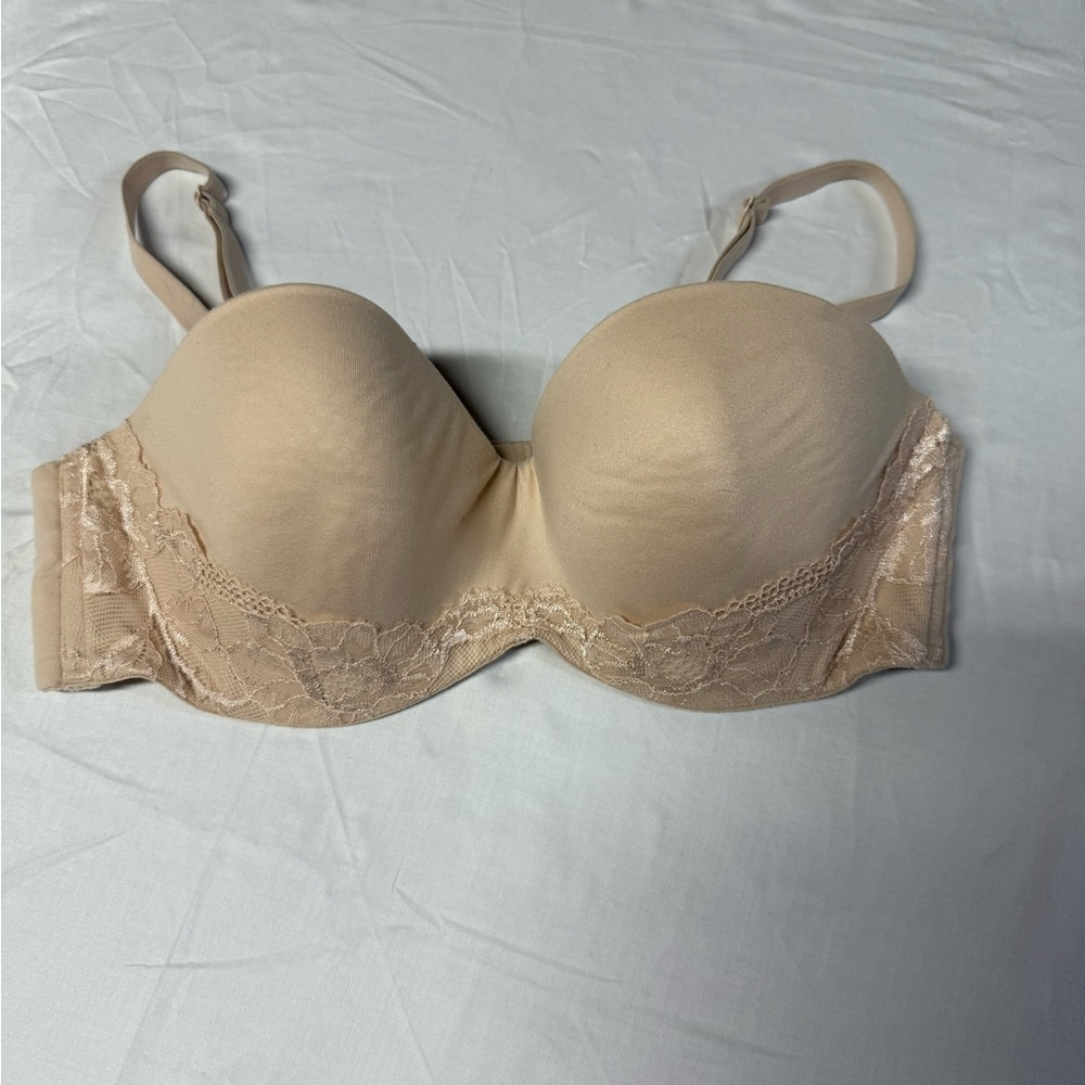Nude Lace-Trim Strapless Bra